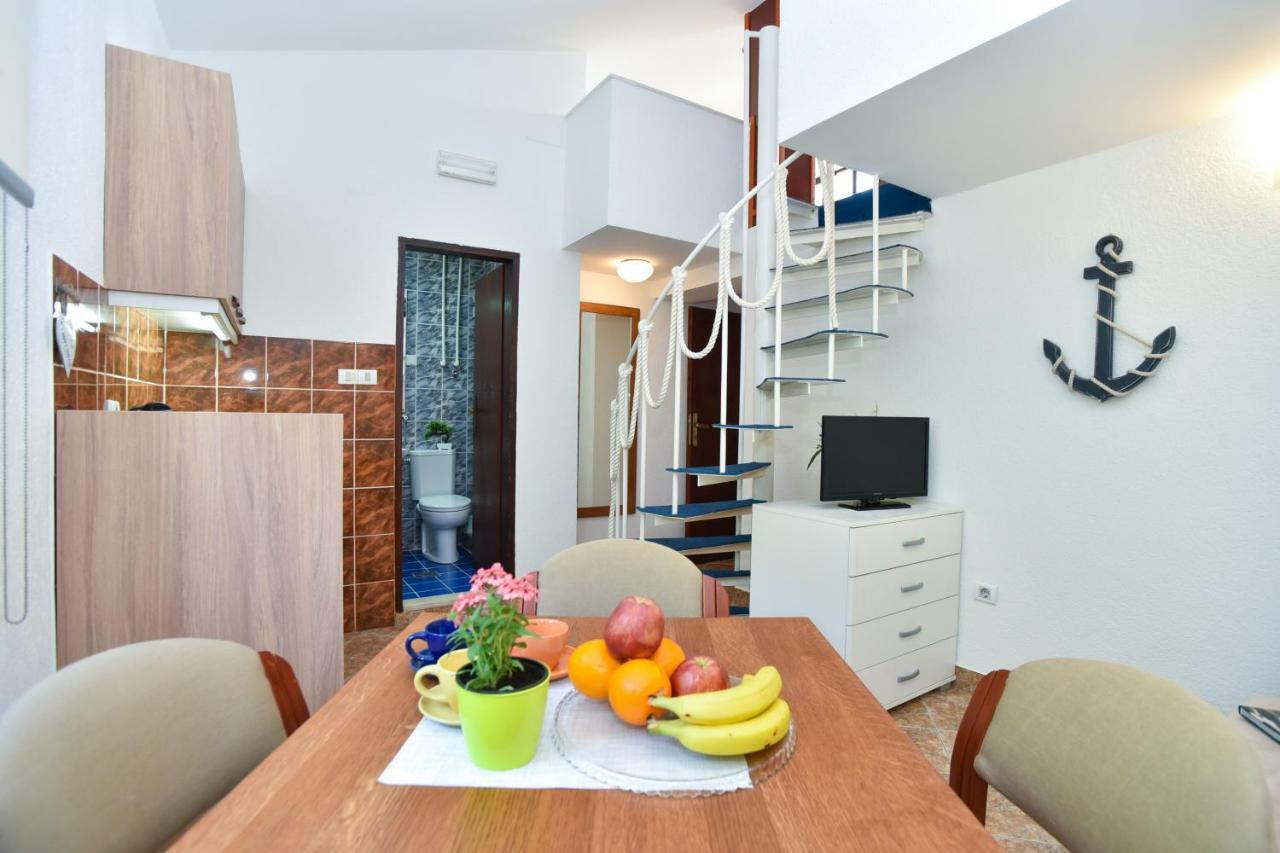 Guest House Jedro Petrovac Екстер'єр фото