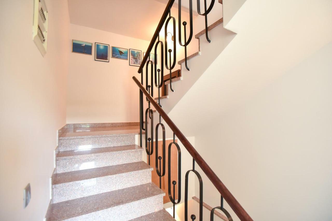Guest House Jedro Petrovac Екстер'єр фото